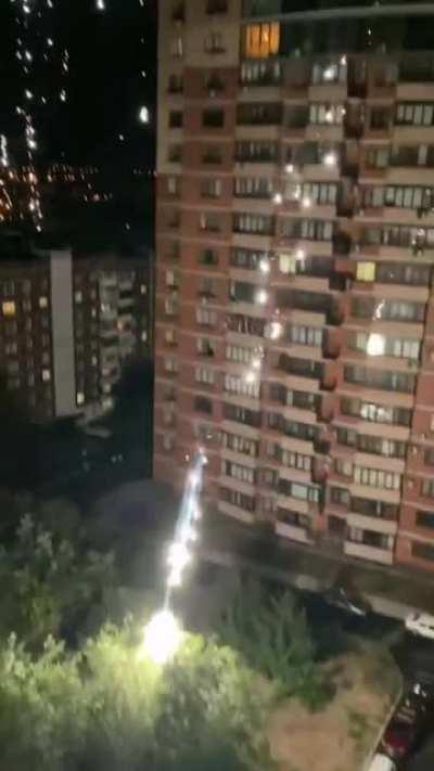 Shelling of the center of Donetsk with something incendiary/illuminating, close-up view (07/23/2022)