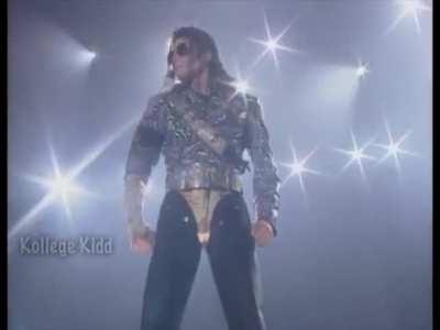 Crowd losing their minds over Michael Jackson literally standing still