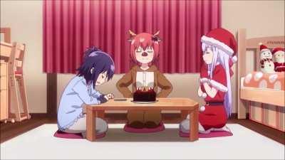 Satania finds some Christmas spirit [Gabriel DropOut]