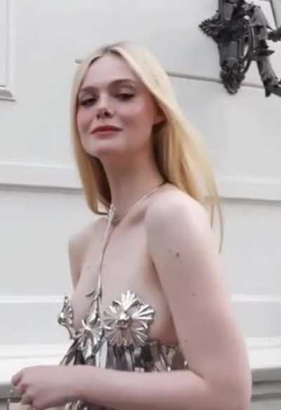 Elle Fanning