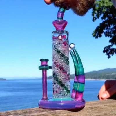 Just got this Stratisphere Glass Sequencer #21 finished up for us. Such a beautiful piece 🔥🔥