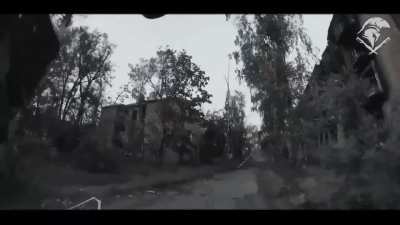 Ukrainian soldiers of the 18th Sloviansk Brigade (National Guard) filmed themselves moving trough the ruins of Chasiv Yar during a patrol. November 2024.