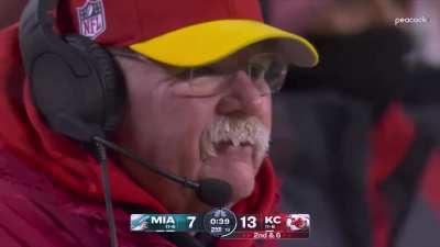 [Highlight] Andy Reid's frozen mustache through two quarters of football