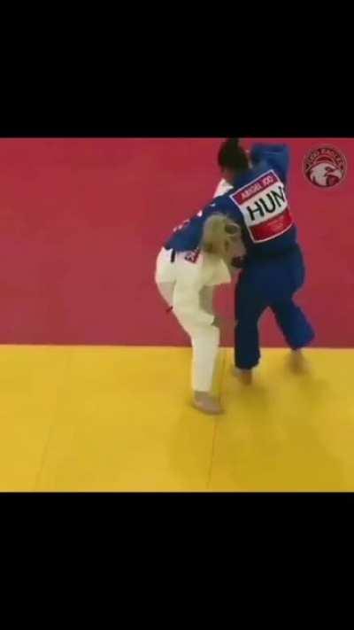 Abigel Erdelyi Judo takedown