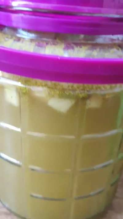 When I started experimenting with ginger beer in 2020, I tried using sugarcane juice (nước mía) instead of water and sugar. Ended up with a crazy batch that never stopped bubbling. What weird things have you tried?