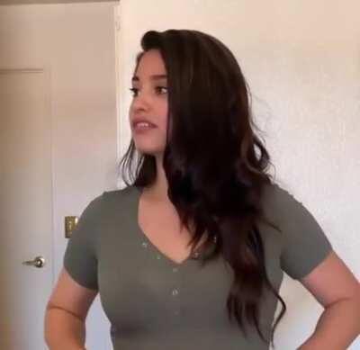 Yvette Monreal looking thicc