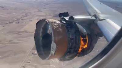 ✈️Airline engine on fire mid-flight