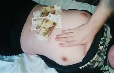 Russian trans boy grabbing and squishing his tits for daddy 💖