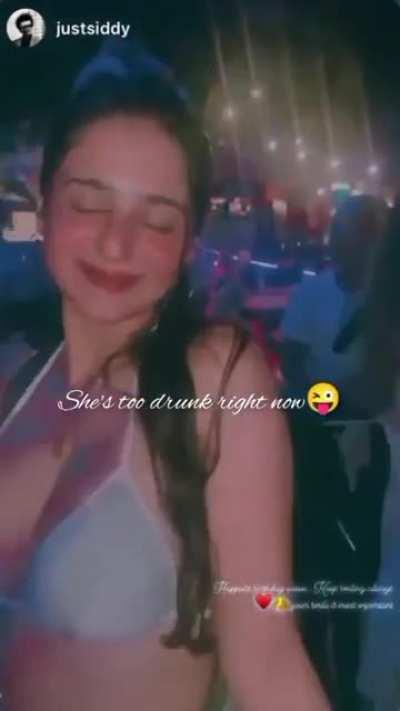 Pavani Sex Videos - ðŸ”¥ Prakriti Pavani getting drunk and wild on her birthday ...