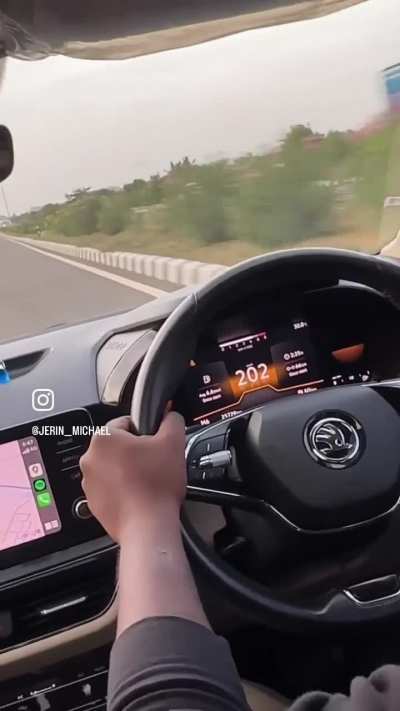 Superbike overtakes and overshadows car travelling at 200kmph! 