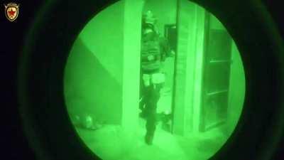 SDF/US Special Forces raid on an ISIS cell in Syria
