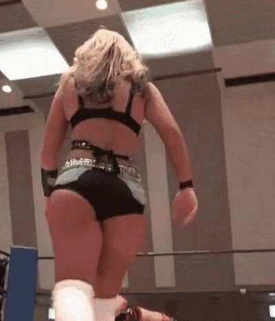 Toni's booty