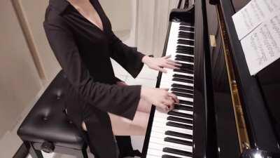 One Punch-Man Theme of ONE PUNCH MAN～JUSTICE ENFORCEMENT～ & ～sadness～ Cosplay Piano Cover!