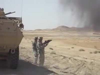 US soldiers blow up an Iraqi fuel tanker with an M203 grenade launcher (2009)