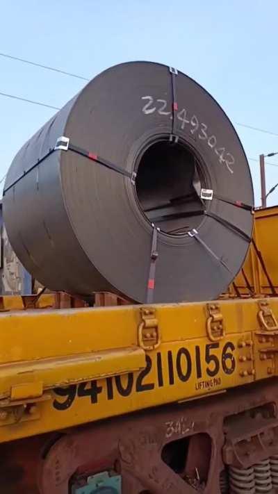 Aaj Maine Jana, how hard it is to transport steel!