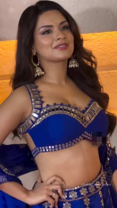 Avneet Kaur's patakha look for a diwali party