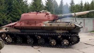 Object 279 on the move