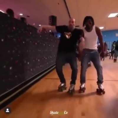 The way these 2 guys roller boogie