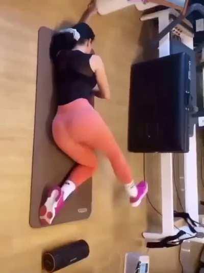 Workout😍🍑