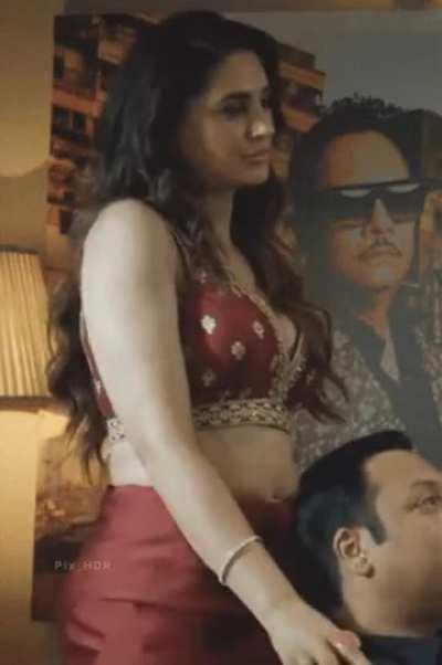 Nargis Fakhri in Tatlubaaz