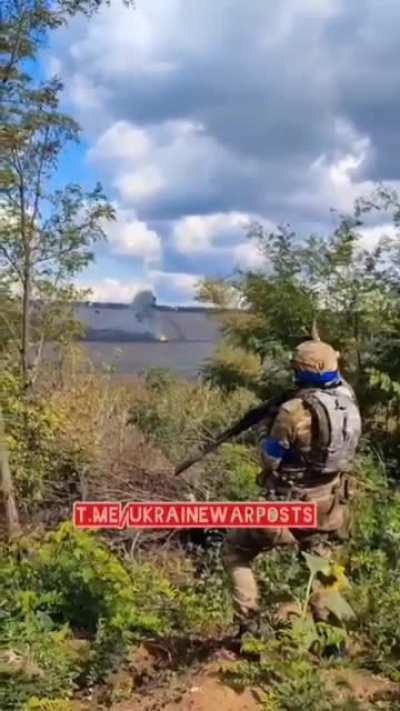 Very recent footage of a Russian Tank exploding after being impacted by Ukrainian munitions.