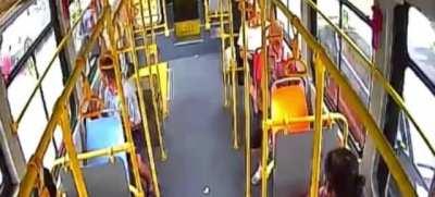 Old man exits bus like a boss