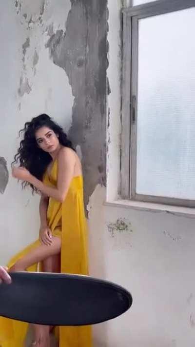 Mithila palkar in yellow