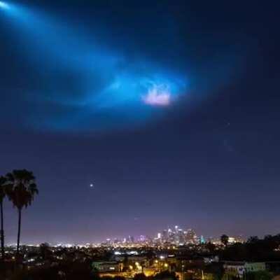 SpaceX Falcon 9 leaving earth created the twilight phenomenon