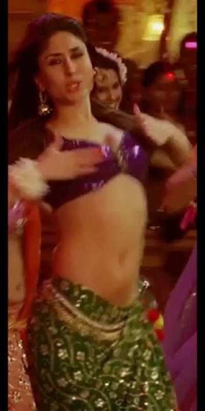 Kareena hot and sexy navel