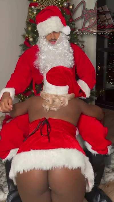 Santa makes niyah Renee suck and twerk