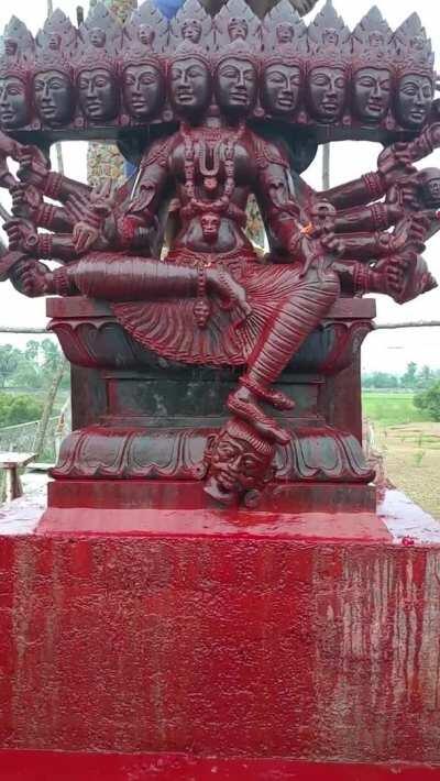 A statue of the Hindu Goddess of death, time, and doomsday Kali at Swarnakarshana Bairavar Temple.