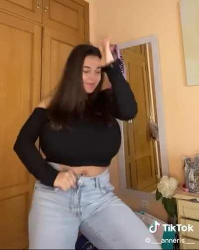 TikTok Huge Tits Dancing Porn GIF by marioman50