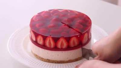 Strawberry Cheese Cake by Hida Mari