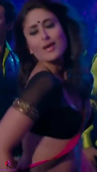 Kareena Kapoor sexy song halkat jawani. 