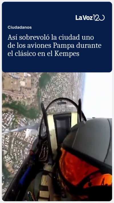 La fuerza aerea sobrevoló el estadio Kempes en Córdoba en la previa de River - Talleres por los 40 años del Pampa IA60/63. 