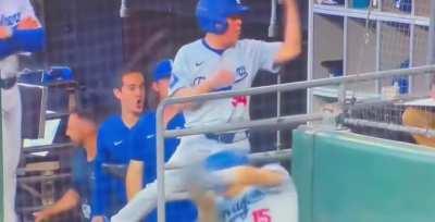 Dodgers batboy saves Ohtani's life