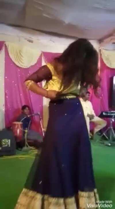 Vigorous dancing WCGW