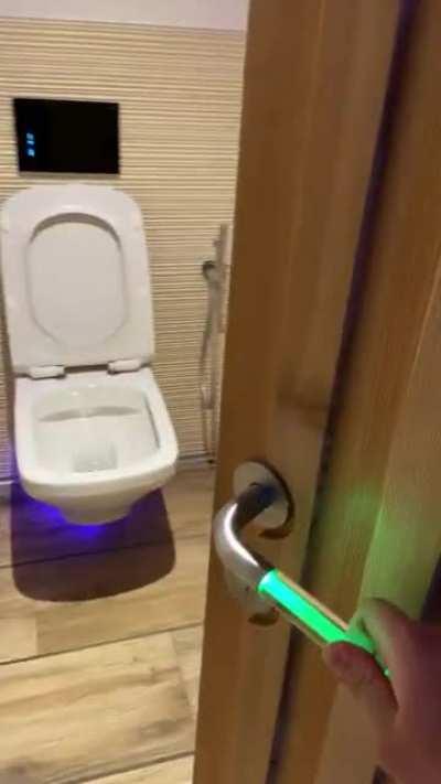 This new restroom in my hotel has an effective and modern way of using lights