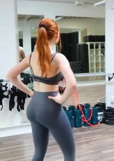 Madelaine Petsch 