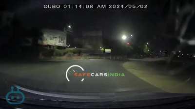 Goons in BMW attacked family at 1 AM in Greater Noida, this is so scary man, also shows the importance of dashcam