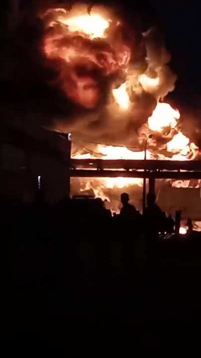 A factory in the Tula region is reportedly on fire. The factory was said to produce components for automobiles, machinery, personal protective equipment, and more.