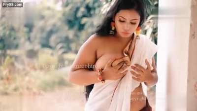 Sreetama Sen Nip Slip