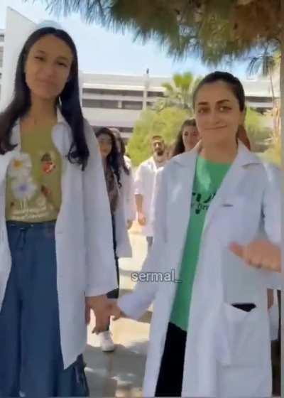 Aleppo and Teshreen Universities... Now they are doctors. 👩‍🎓🧑‍🎓 -> 👨‍⚕️👩‍⚕️