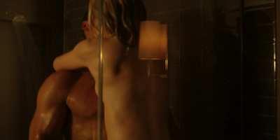 [Topless] Willa Fitzgerald in 'Reacher' (2022) (30 years old)