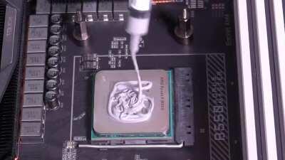 This is how you put thermal paste on right?