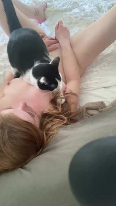 my pussy needs attention too