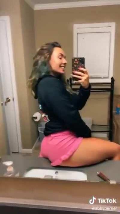 Abby berner new tik tok 🍑🍑