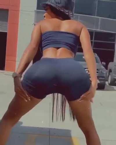 Her ass fat 🤤