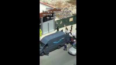 Californians loot Amazon delivery truck in less than 2 minutes.