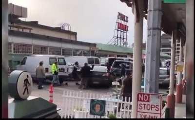 STOP. HAMMER TIME ! Pike Market things